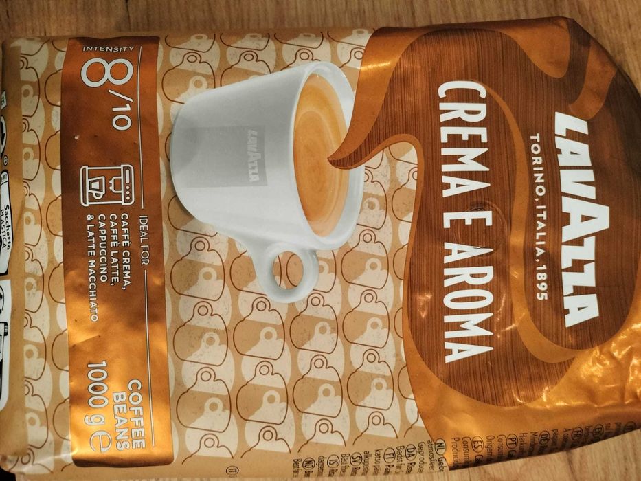 Kawa LAVAZZA CREMA E AROMA 1kg ziarnista Niemcy
