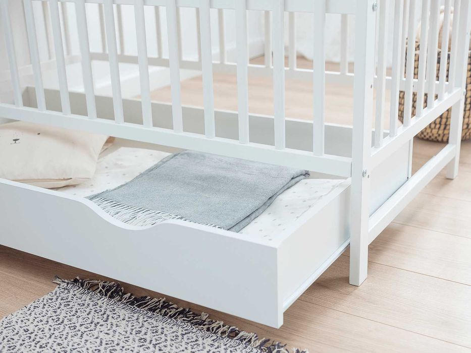 Meble Magnat Łóżeczko dziecięce sosnowe 60x120 Baby Classic białe