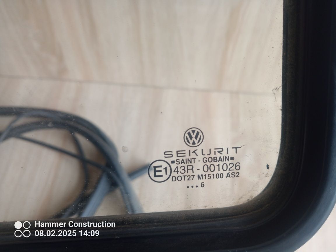 Szyba ściany grodziowej VW t4