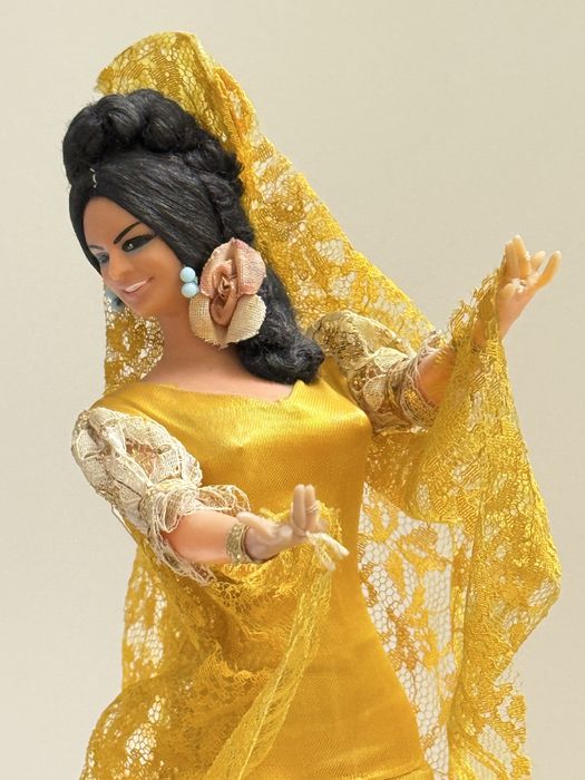 Stara lalka tancerka flamenco figurka 31 cm
