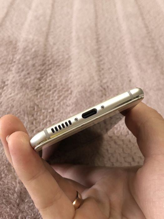 Телефон Huawei Nova 3/32gb гарний стан