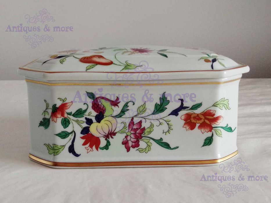 Caixa retangular de porcelana, Coleção Samatra, Vista Alegre.