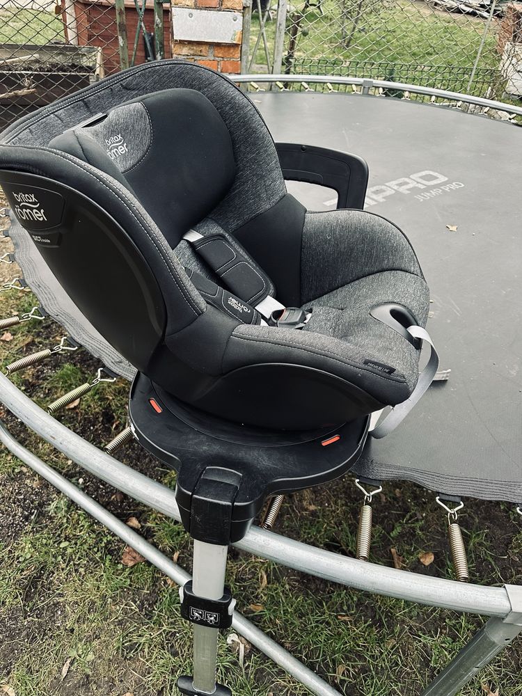 Fotelik britax romer m-size