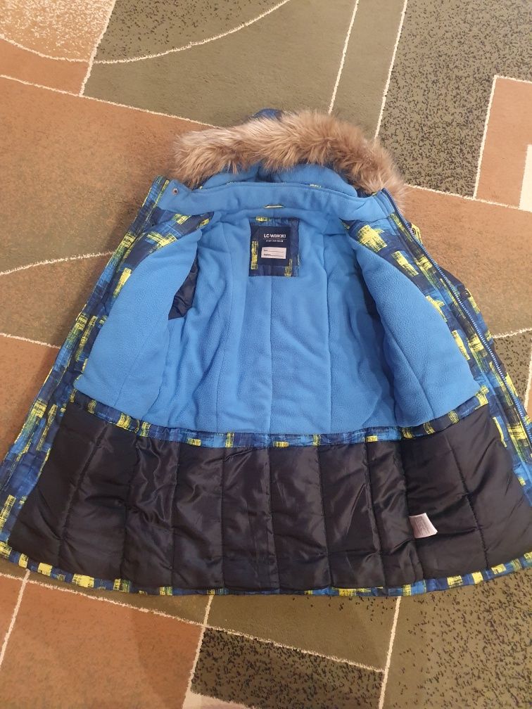 Демисезонная курточка осень(весна), тёплая зима  на 11-12 лет