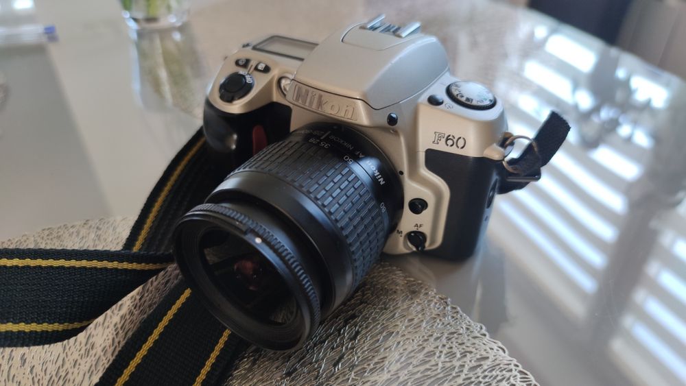 Nikon F60 lustrzanka analogowa + obiektyw 28-80