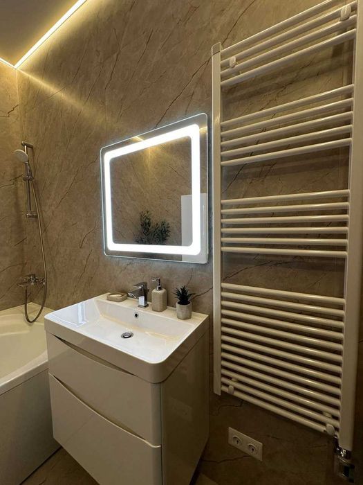 Продам 3-х эт. дом р-н Клочко ( Левый берег) газ.отопление