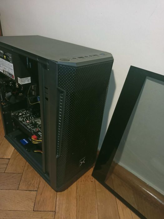 Komputer Gamingowy Krux i5-7400,GTX1050TI-4GBVRAM ,SSD,8GB RAM- tani