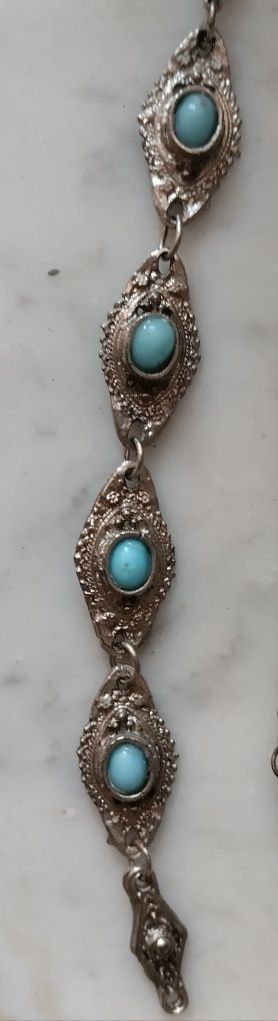Conjunto de colar, e pulseira antigos em aço