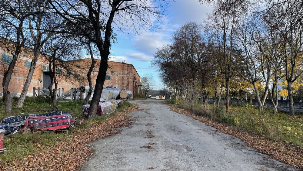 Продаж великого складського комплексу 8300 м.кв.