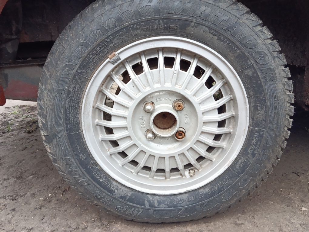 Зимова гума Matador mp85 185/70 R14 на титанах GM