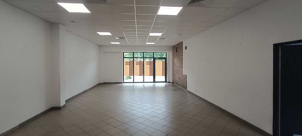 Lokal handlowo-usługowy  – Cieszanów – 110 m², parter, witryna