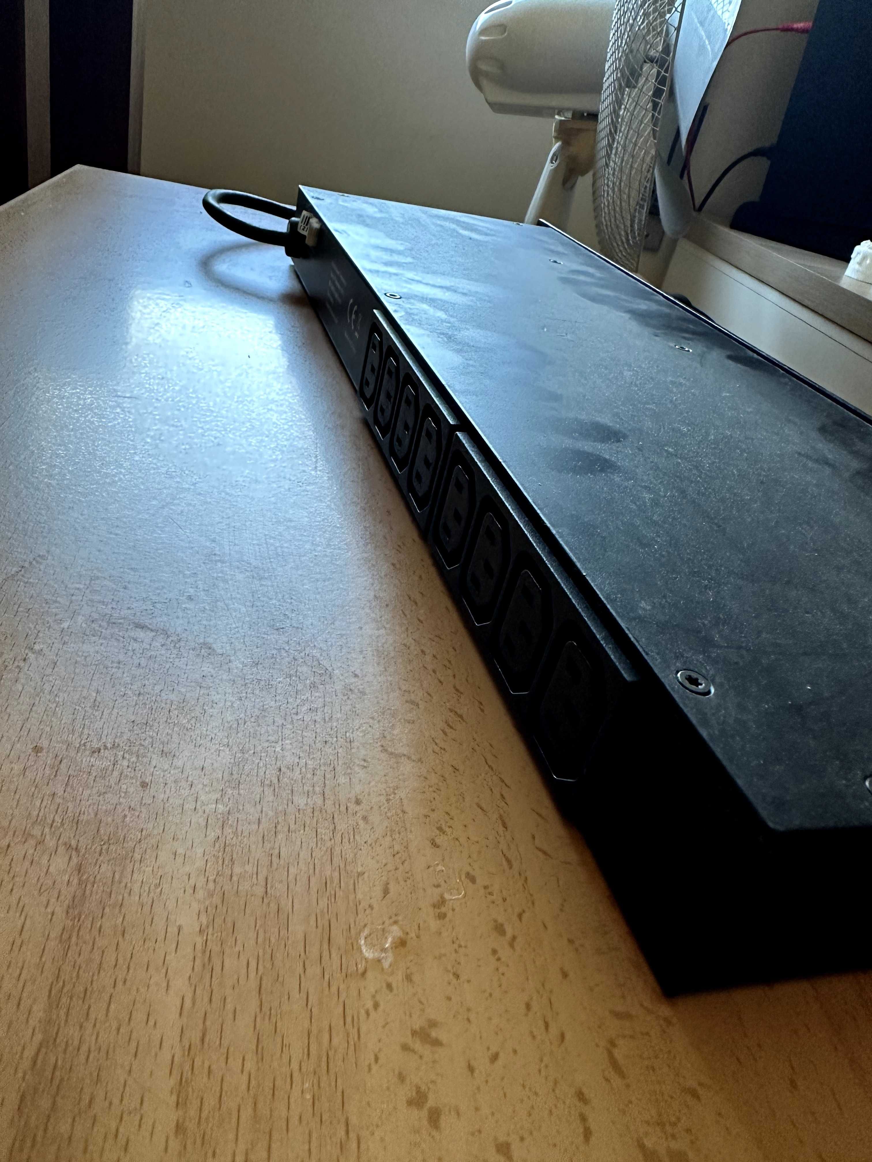 the T.RACKS vm-100