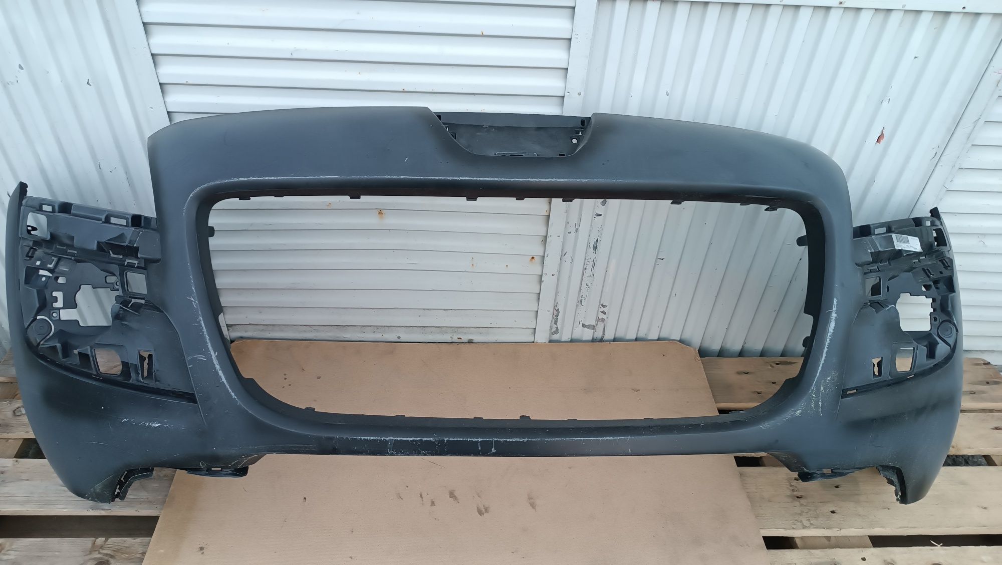 Vendo parachoque de frente Peugeot 3008 ano 2010/15