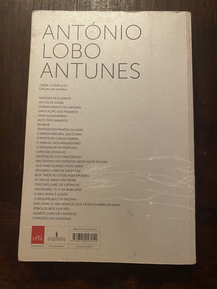 Livro “Comissão das Lágrimas - António Lobo Antunes”
