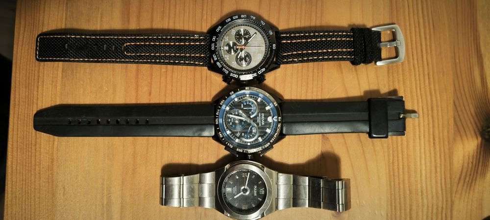 Vendo 3 relogios