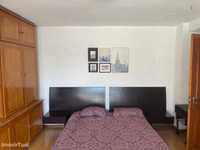 426786 - Quarto com cama de casal em apartamento com 2 quartos