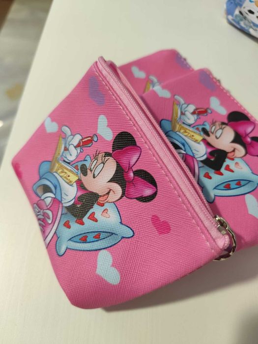 Bolsas, carteiras, criança