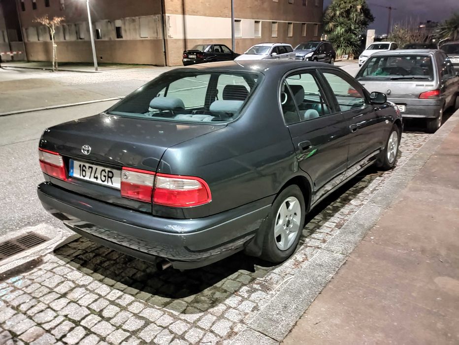 Toyota Carina E Gli 1.6 sedan