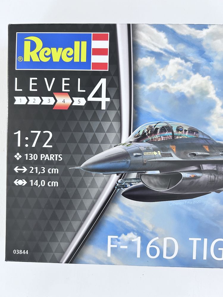 Samolot F-16D Fighting Falcon model Revell 03844