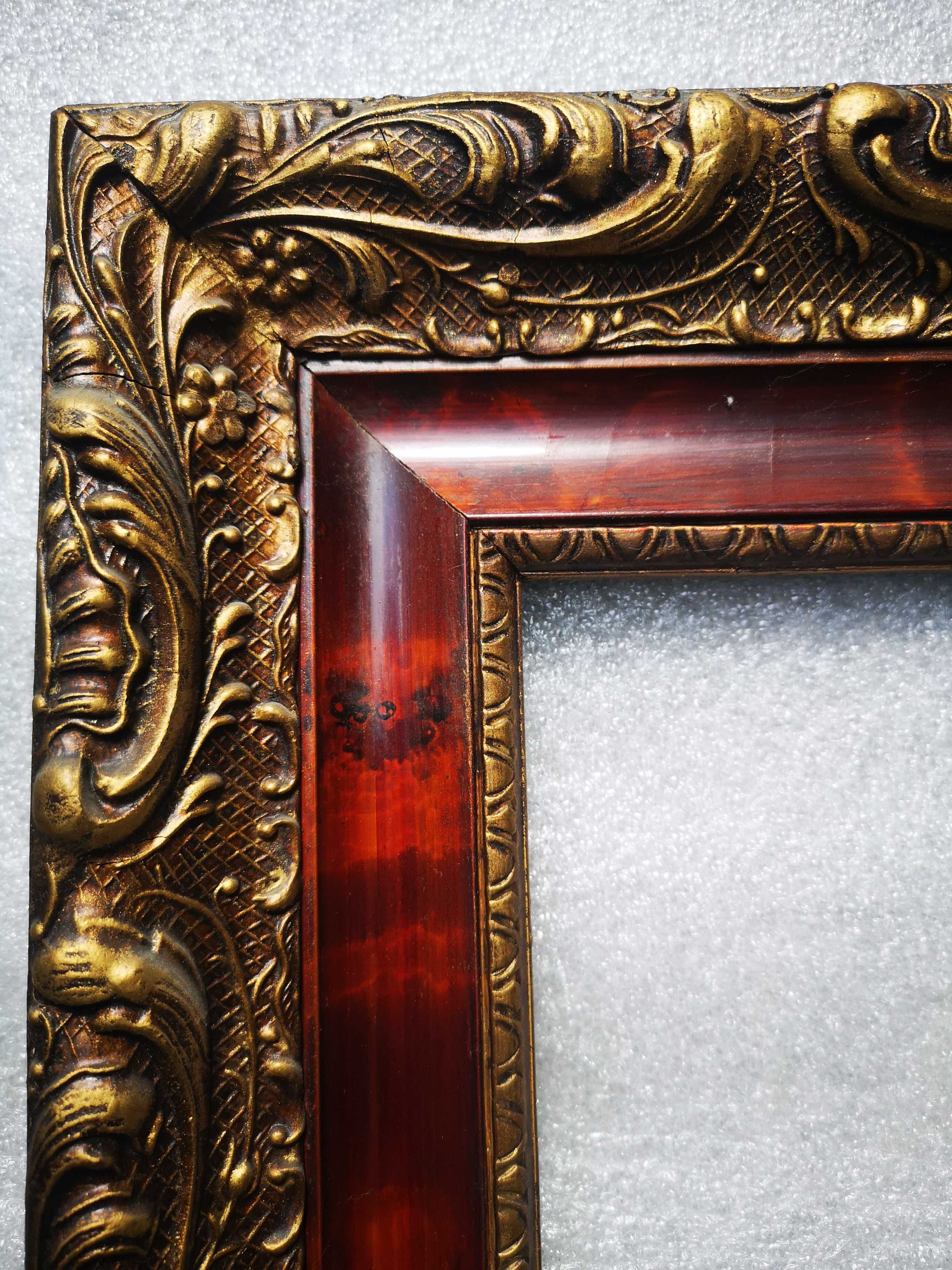 Stara rama drewniana na obraz lub lustro