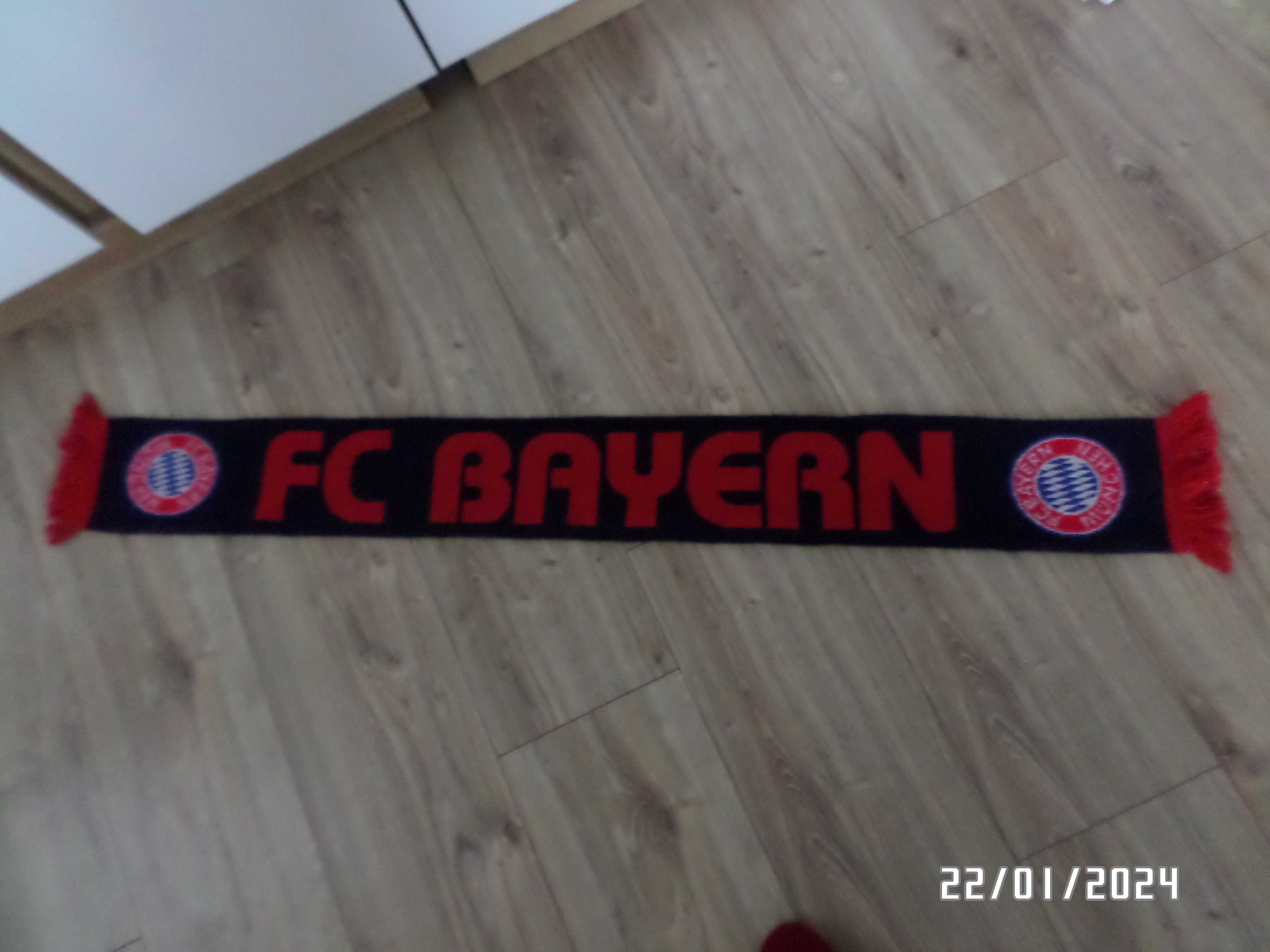 Sprzedam szalik chłopięcy-FC BAYERN