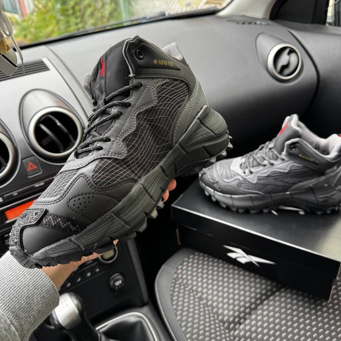 Чоловічі зимові кросівки Reebok Zig Kinetica black Gore Tex Хутро