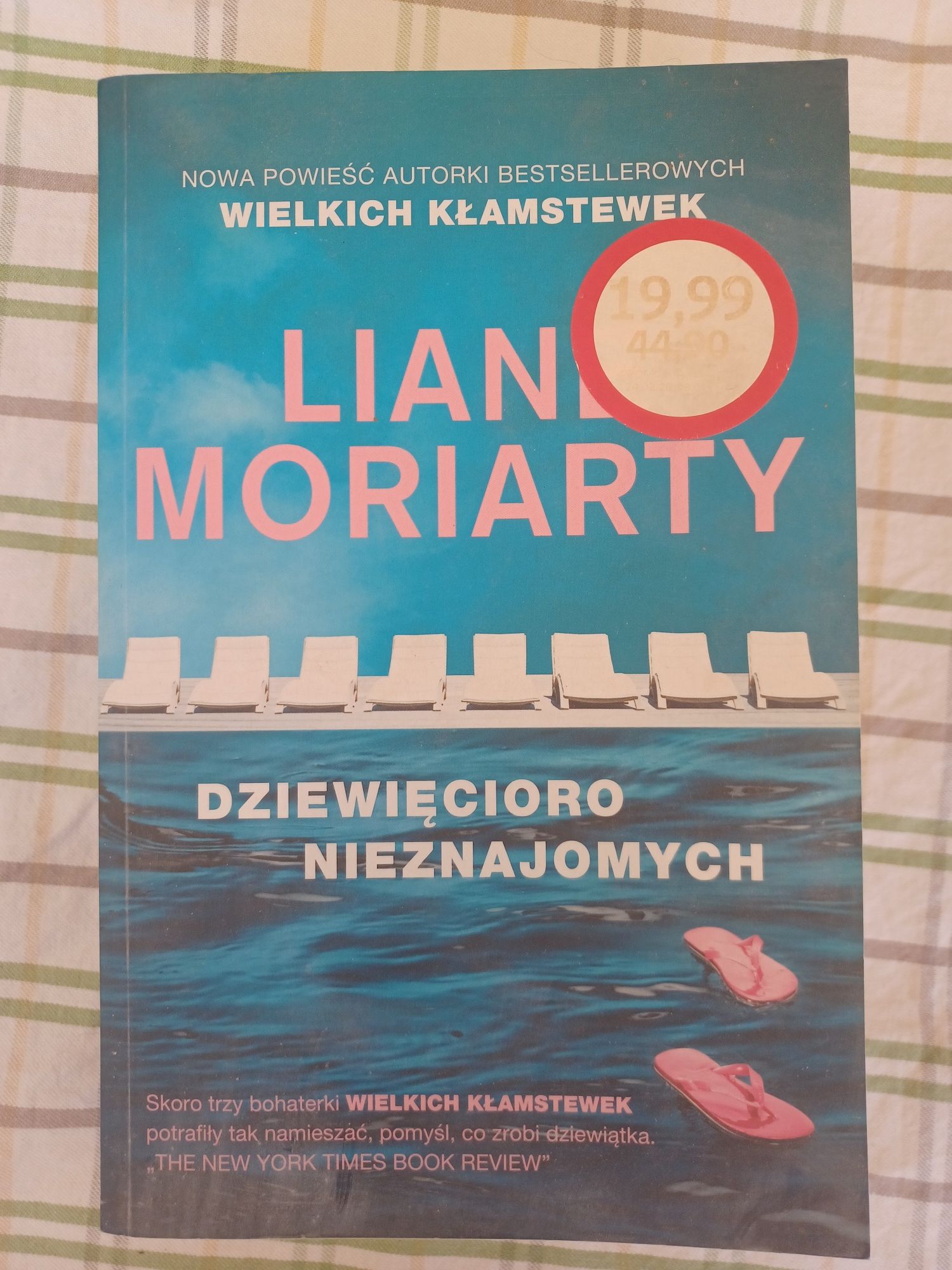 Książka moriarty dziewięcioro nieznajomych