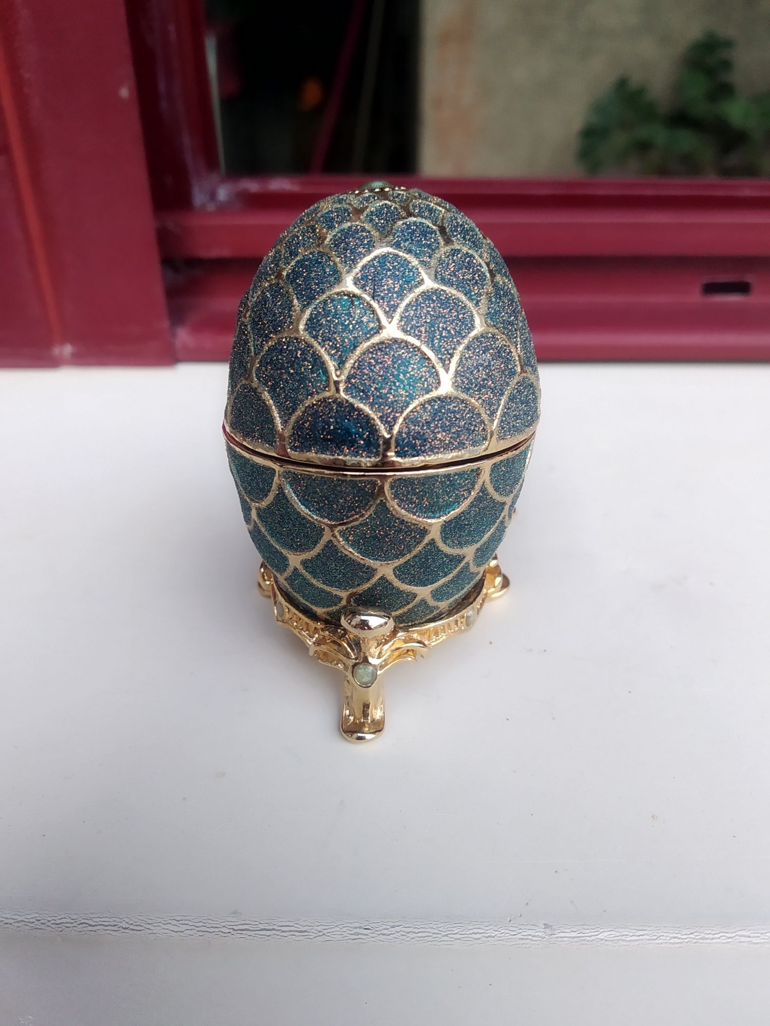 Guarda jóias tipo ovo Fabergé