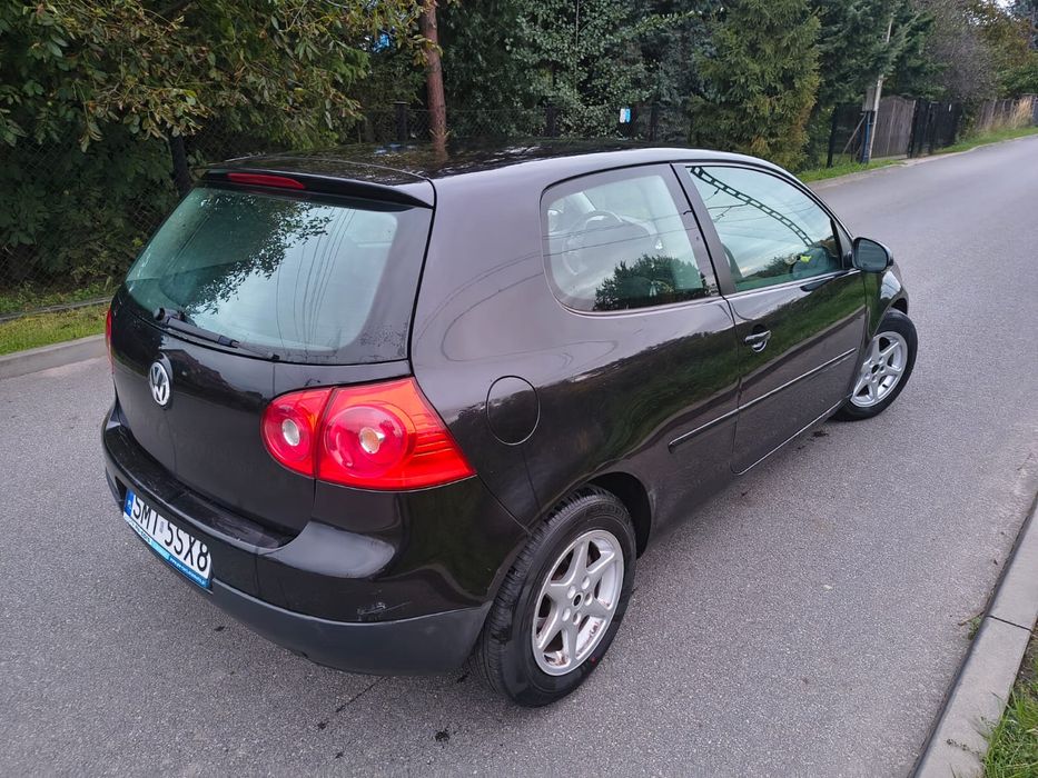 Golf 5 1,9 Tdi 105 Km