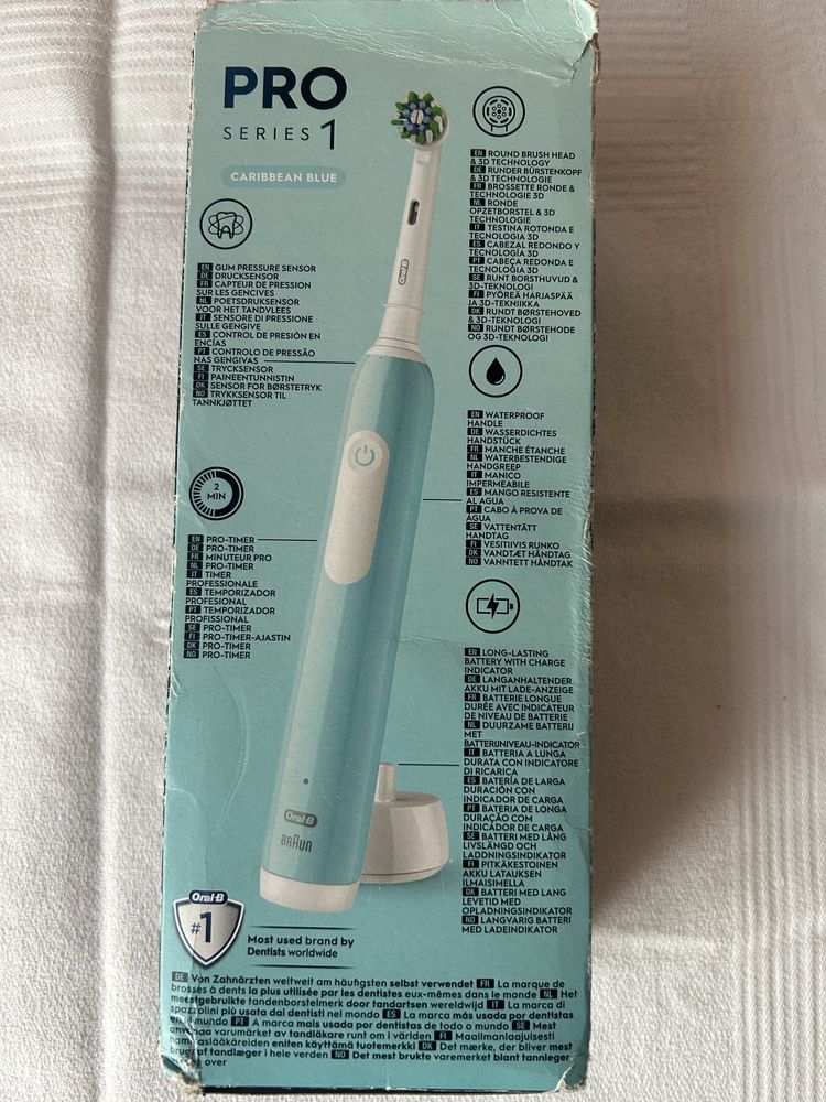 Електрична зубна щітка Oral-B Pro Series 1
