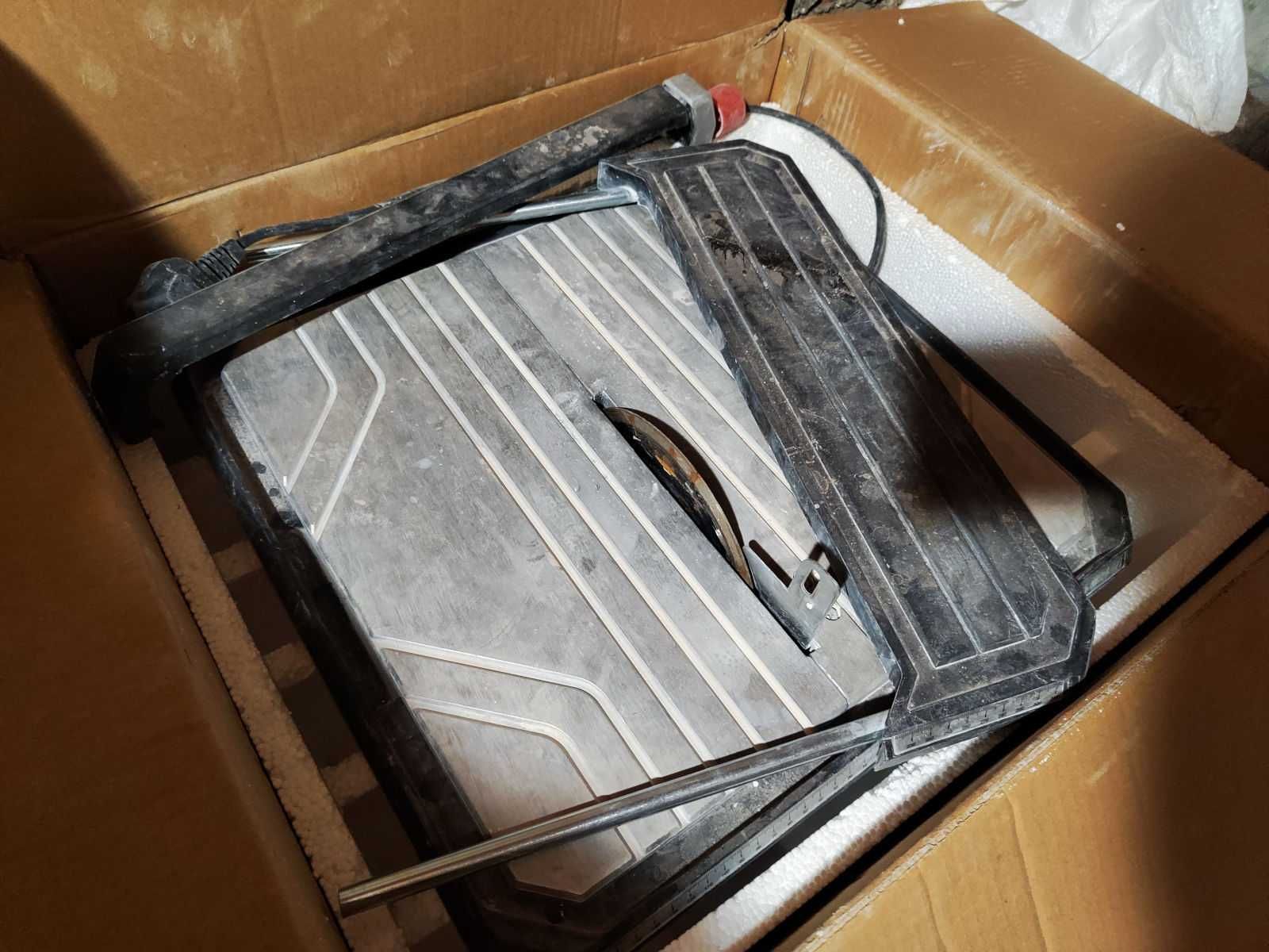 Przecinarka do glazury Erbauer 750 W