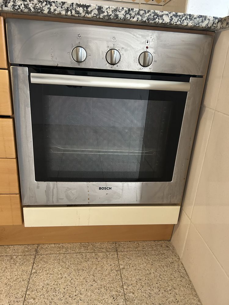 Forno Bosch + placa vitroceramica Indesit