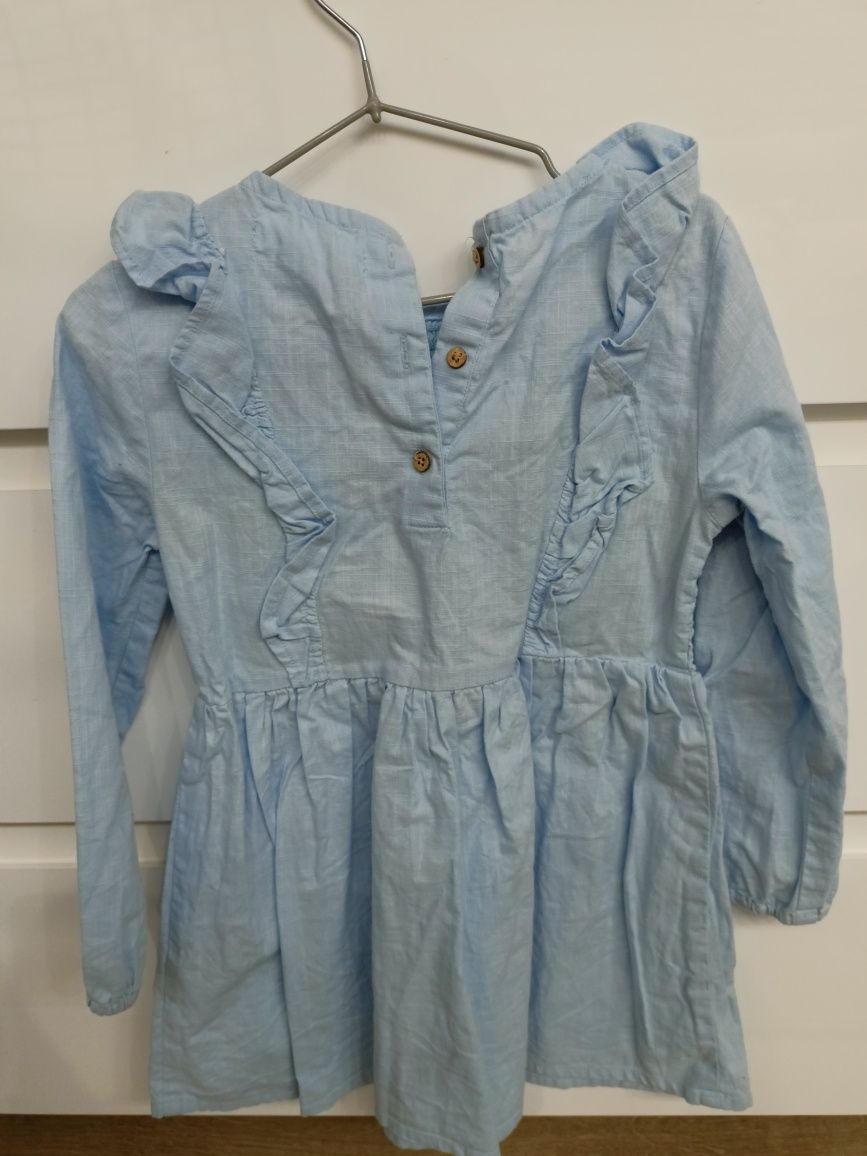 Śliczna sukienka z falbankami jasnoniebieska Reserved dla dziewczynki