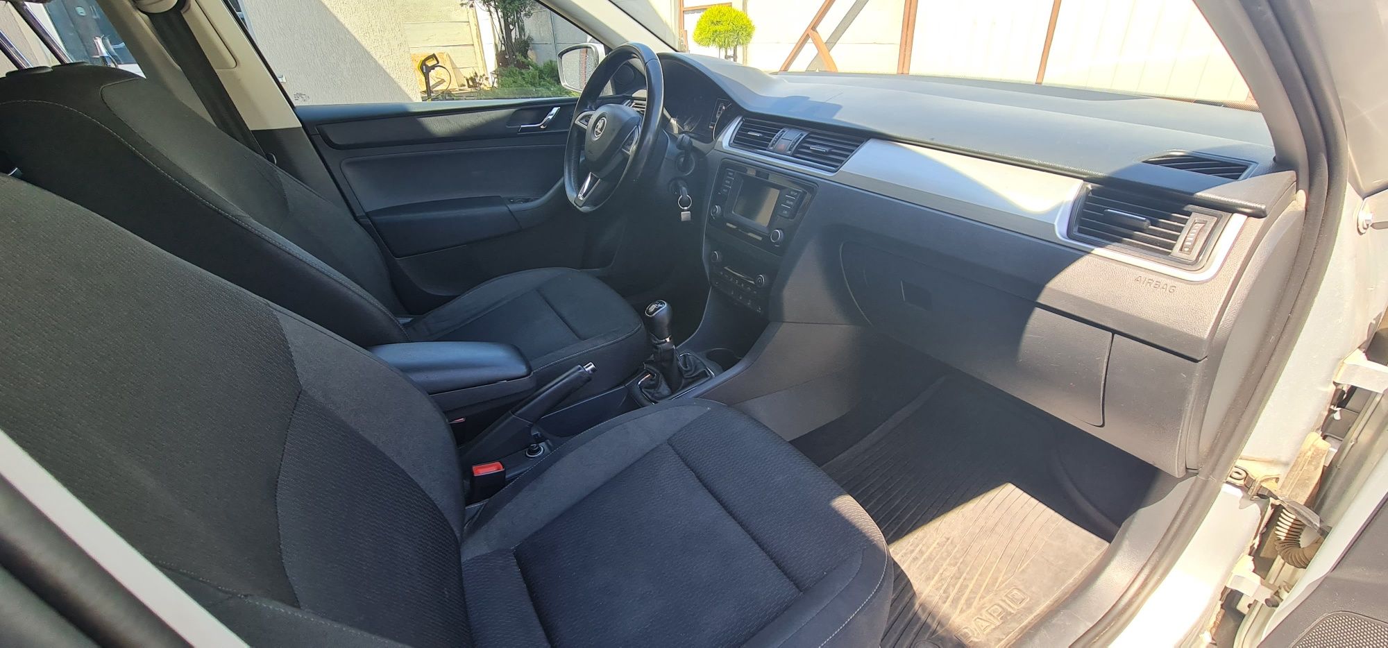 Skoda rapid  2016 года