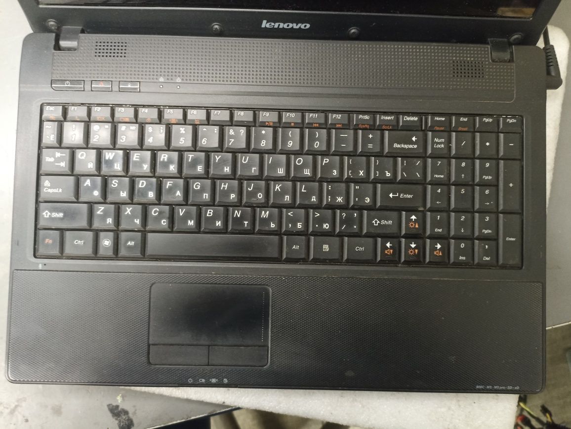 Ноутбук Lenovo G565 рабочий