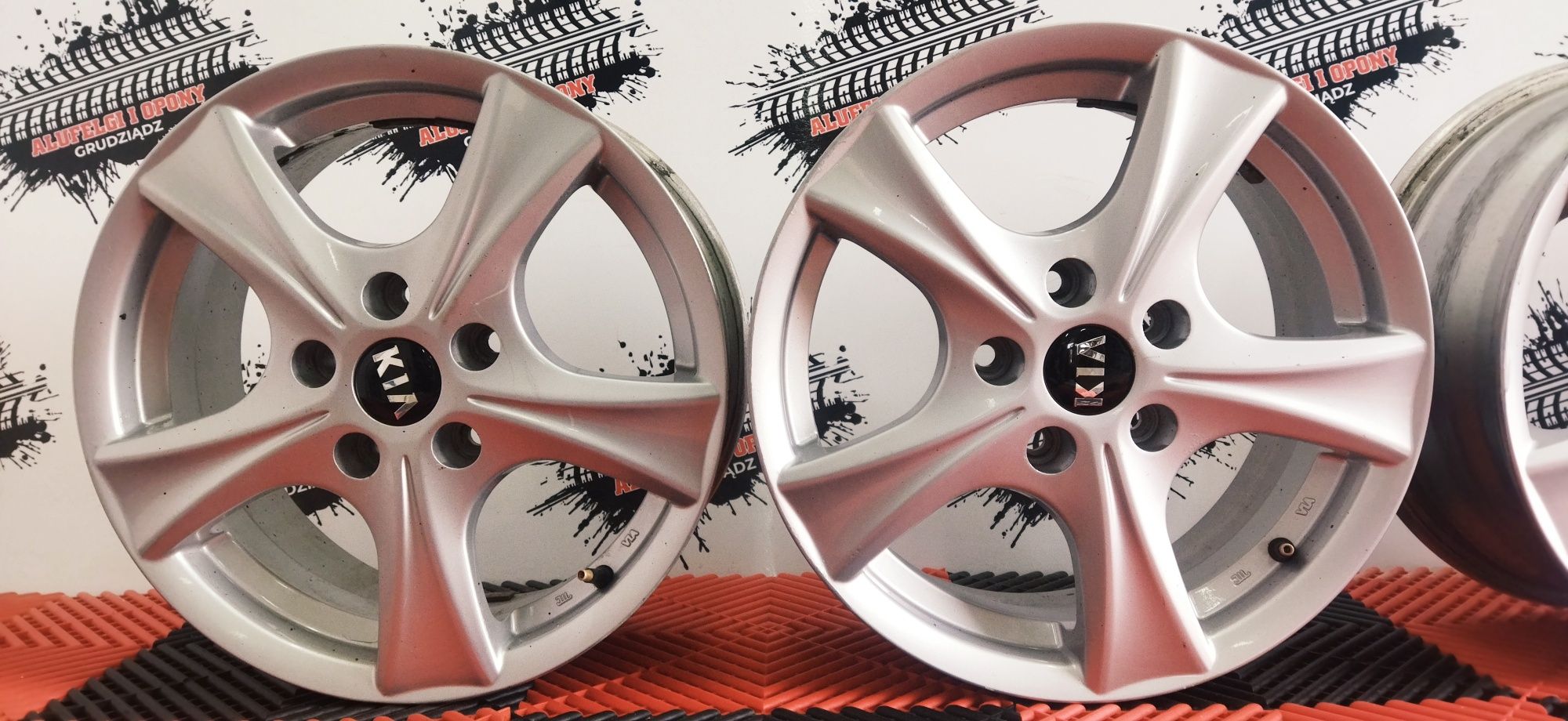 Alufelgi 16" 5x114.3 6.5jx16H2 Nissan Kia Dacia Renault Honda