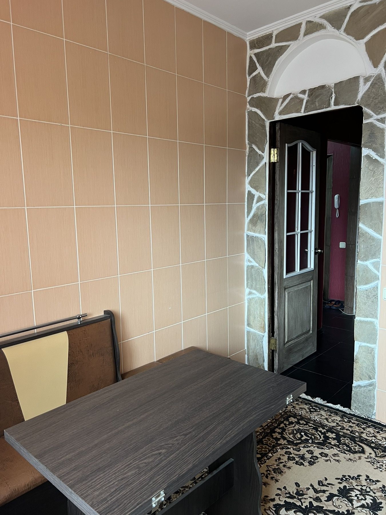 Двокімнатна на ЗСУ (Інтернаціоналістів) поруч з Чешкою