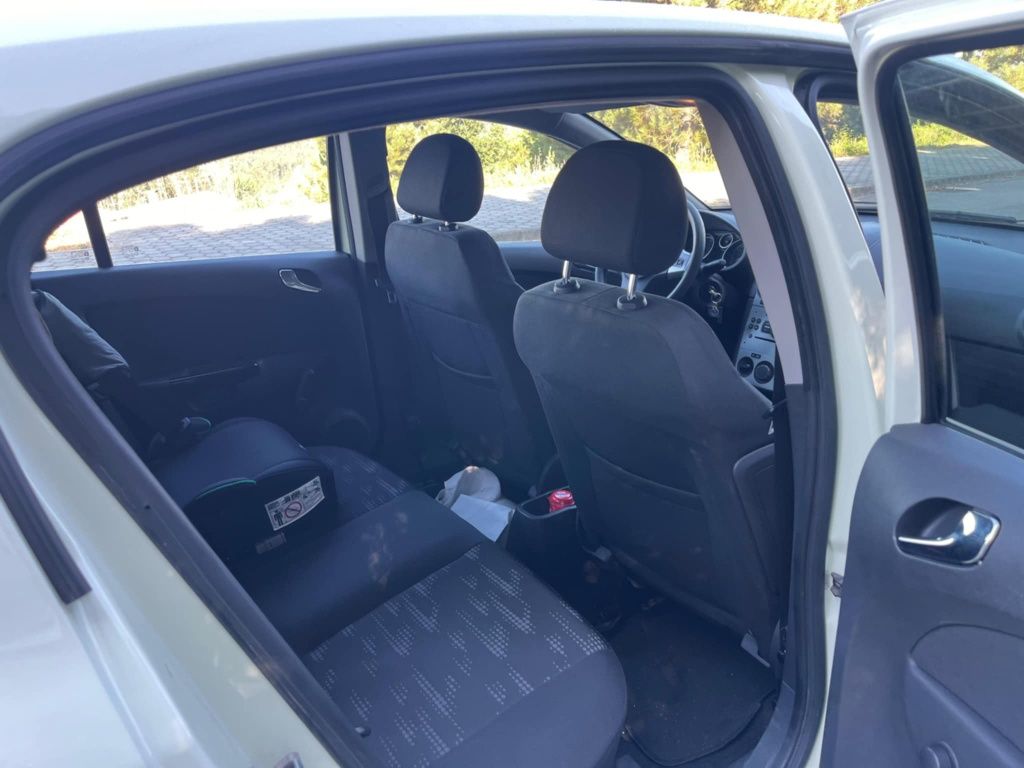 Opel corsa 1.3cdti 5lug ano 2011