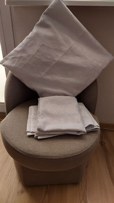 Dwie poszewki 45x45 i Bieżnik na ławę bawełniany świąteczne