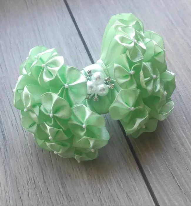 Заколки для волосся