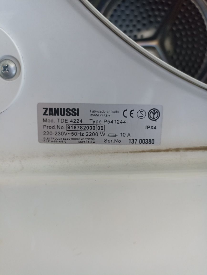 Máquina de Secar Roupa Zanussi