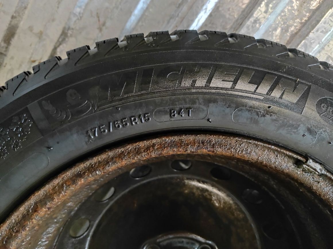 Koła zimowe Opony Felgi 175/65/15 Fiat Grande Punto