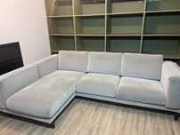 Sofa com chaise longue