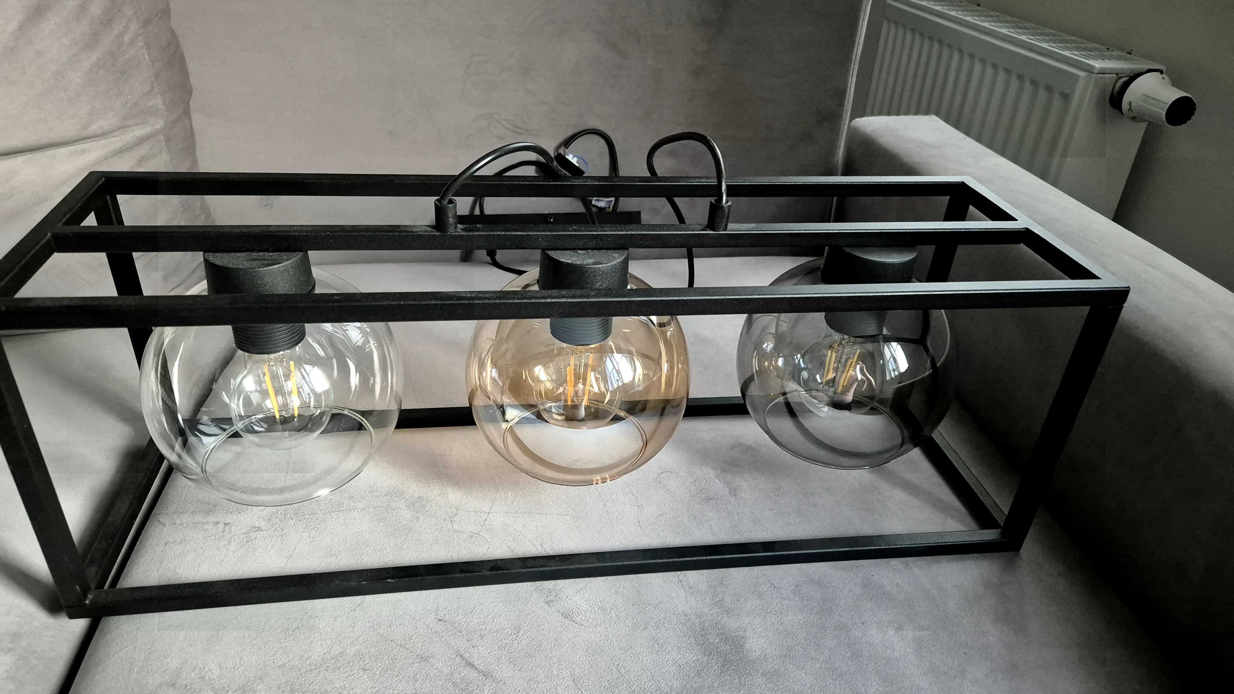 Stylowa, nowoczesna lampa, nieużywana