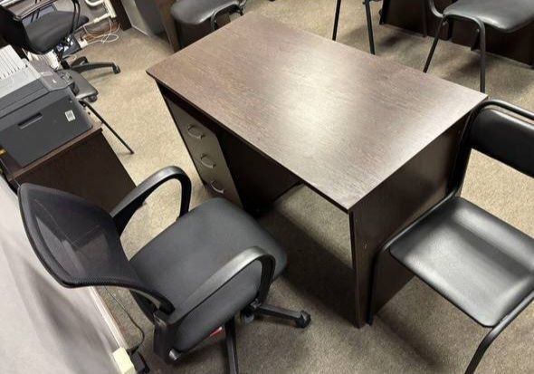 Закрився офіс: РОЗПРОДАЖ_столи,крісла,стільці,тумби,шафи,комоди,оргтех