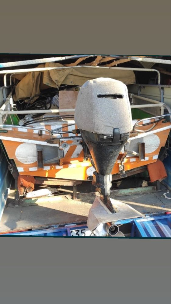 Продам лодку автобот з мотором і причепом