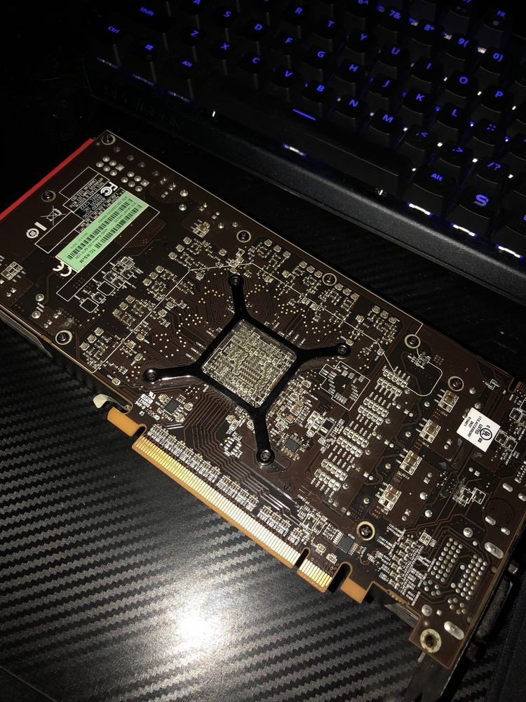 Karta graficzna AMD gigabyte hd 6870