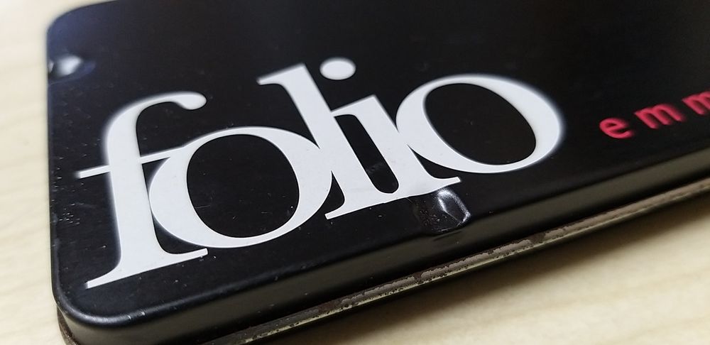 Latinha de coleção, da Folio.