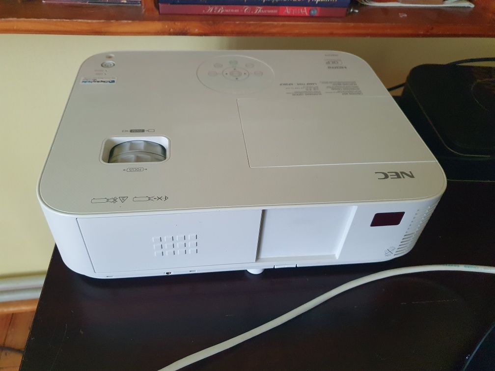 Проектор Nec M402H full hd