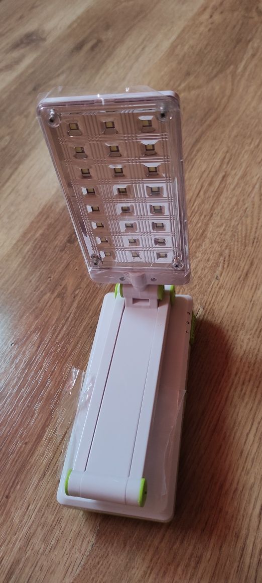 Lampka tiross ts 53 ulepszona li-ion bateria 3000mAh, ładowarka usb ty